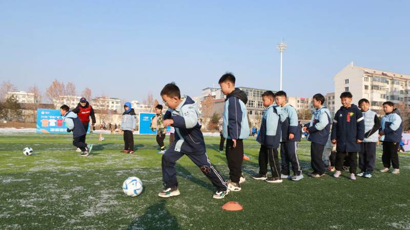 国足名单怎么定的？从选人逻辑到落选原因一次讲清楚